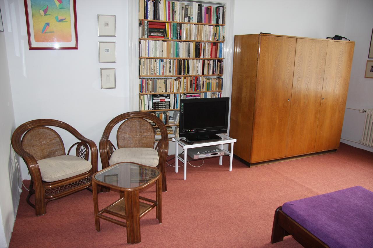 Angel Room פודבראדי מראה חיצוני תמונה
