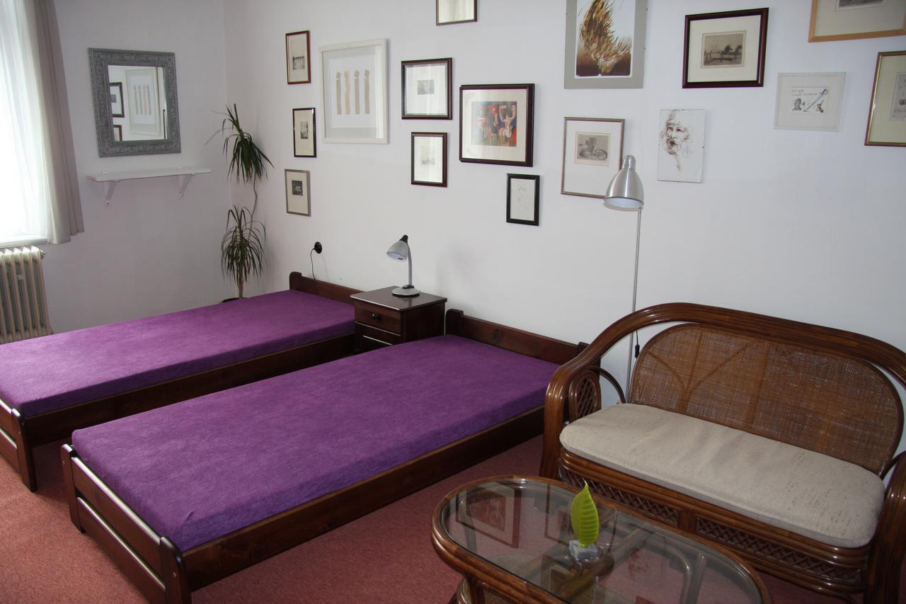 Angel Room פודבראדי מראה חיצוני תמונה